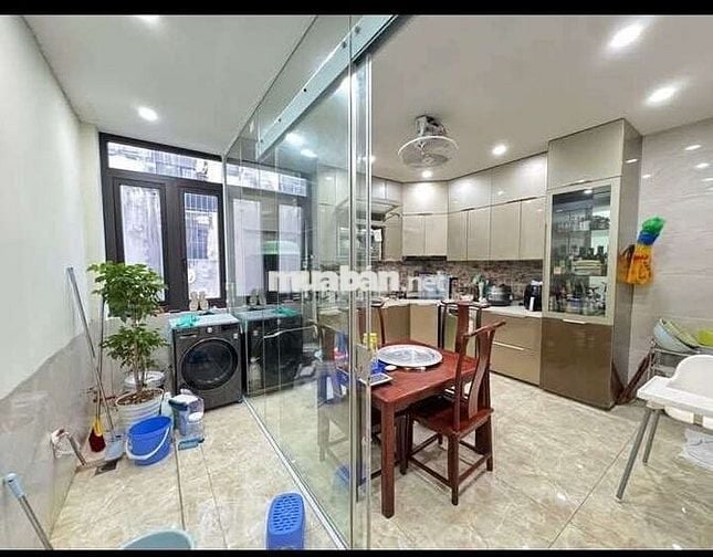 Tôi cần bán nhà Phú Đô, mặt ngõ ô tô chánh đỗ kinh doanh sầm uất .