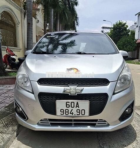 SPARK  2016 xe gia đình 5 chỗ