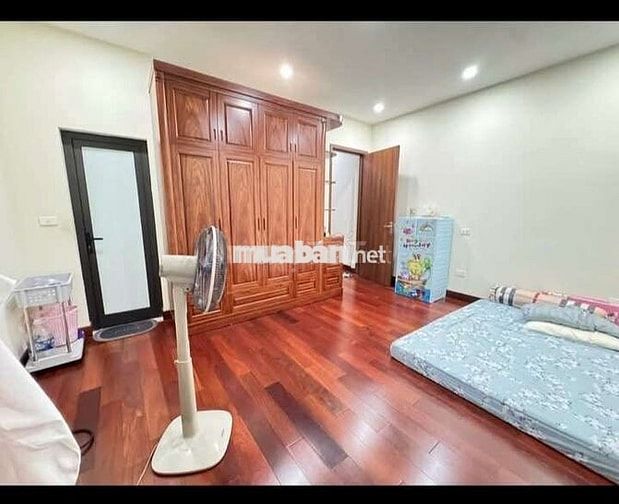 Tôi cần bán nhà Phú Đô, mặt ngõ ô tô chánh đỗ kinh doanh sầm uất .