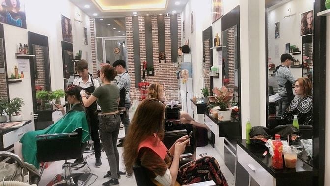Định cư cần bán nhanh nhà mặt tiền Huỳnh tấn Phát 