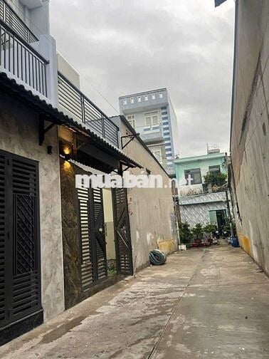 Nhà thuê 4×19m đúc 3 lầu nhà mới 100% liên khu 56 Bình Hưng Hòa B.Bt
