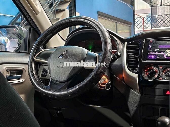 Mitsubishi Triton 2015 4x2 AT - 60000 km