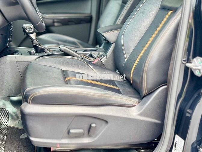 Ford Wildtrak 2 cầu 2021 Thái 75000km - Xe hãng