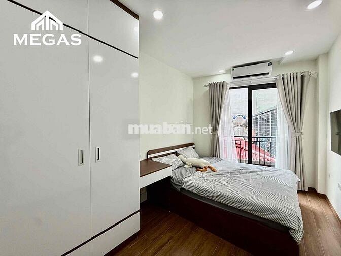 CHO THUÊ STUDIO BAN CÔNG RỘNG THOÁNG - NẰM NGAY KHU NGOẠI GIAO ĐOÀN
