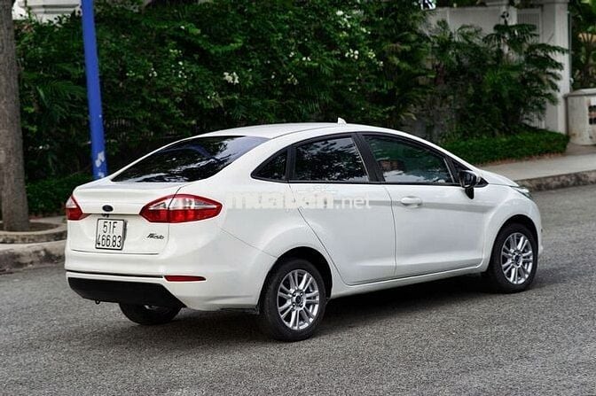 Ford Fiesta 2015 1.5 AT Trend - 11000 km