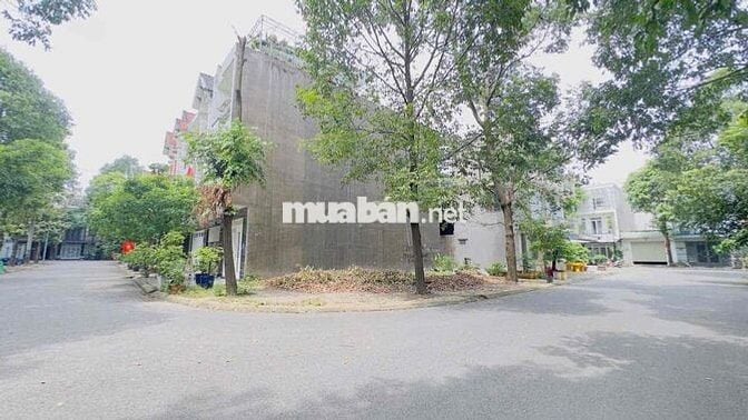 Đất khu Toa Xe gần VinCom Dĩ An, P Dĩ An, Tp Dĩ An.