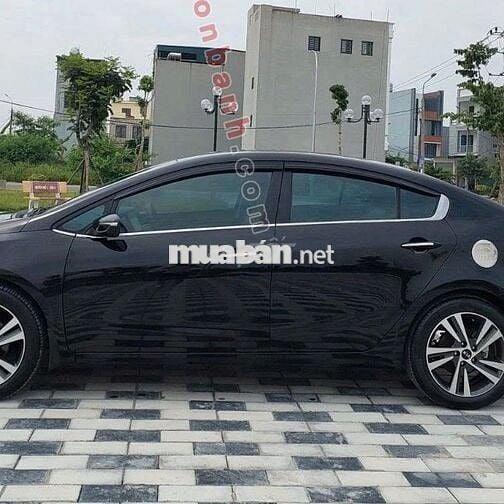 Kia Cerato 1.6 AT 2018 màu đen