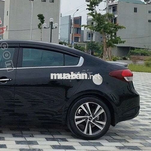 Kia Cerato 1.6 AT 2018 màu đen