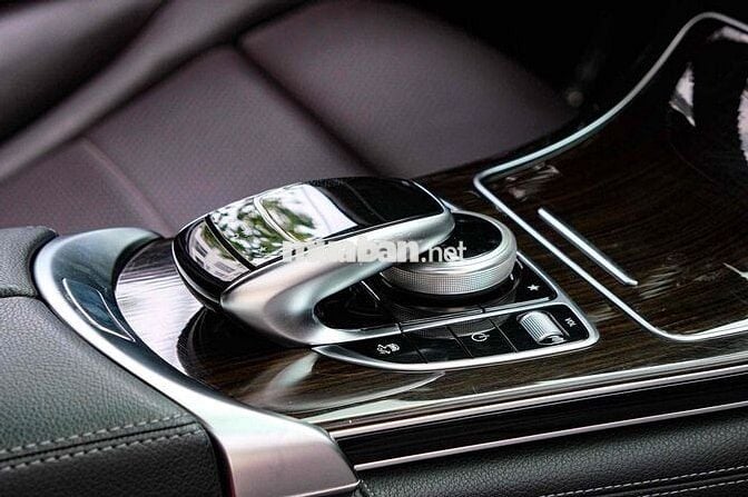 Mercedes GLC 200 model 2019 cực đẹp