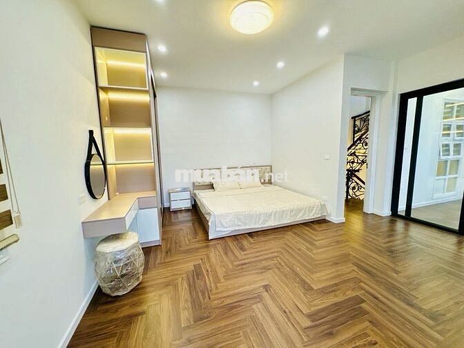 Bán Nhà Hồng Tiến - Tuyến Chính Cầu Trần Hưng Đạo - 4 Tầng - Giá Có TL