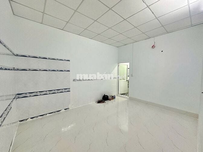 Mặt bằng trệt 2 mặt tiền 1PN đường Trần Nam Phú chỉ 12 triệu