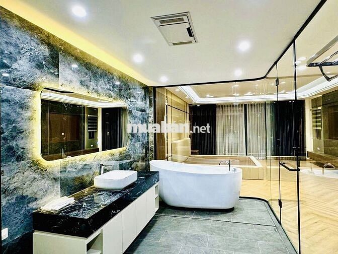 Bán Nhà Đẹp Ngọc Lâm - Bể Bơi Vô Cực - NT Đẳng Cấpp - Dt + Mt Khủng