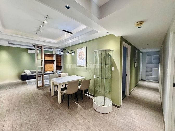 Cần bán gấp căn hộ Park View, tầng sân vườn, trung tâm Phú Mỹ Hưng.