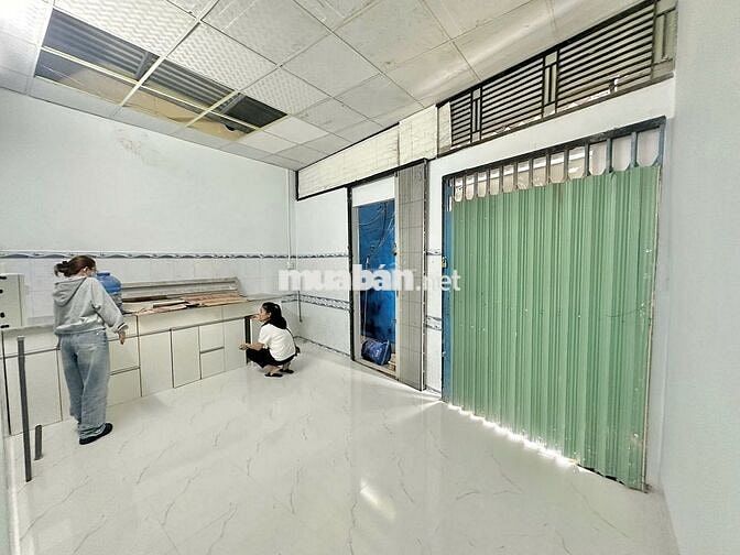 Mặt bằng trệt 2 mặt tiền 1PN đường Trần Nam Phú chỉ 12 triệu