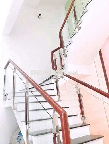 NHÀ 1 TRỆT 2 LẦU - MẶT TIỀN ĐƯỜNG XÔ VIẾT NGHỆ TỈNH , TP CẦN THƠ