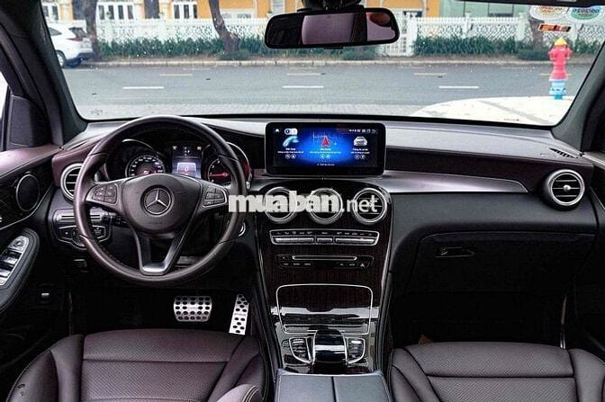 Mercedes GLC 200 model 2019 cực đẹp