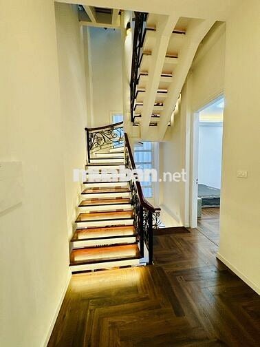 Bán Nhà Hồng Tiến - Tuyến Chính Cầu Trần Hưng Đạo - 4 Tầng - Giá Có TL