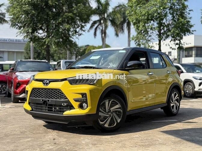 Toyota Raize • Vàng nóc đen • Giao ngay