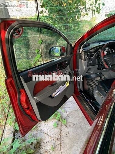 Ford Focus 1.8 AT 2010 - 175 Triệu