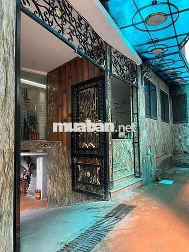 Bán Nhà Trần Thái Tông Cầu Giấy 305m2  98 Phòng thu 600tr Tháng