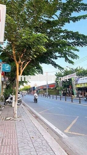 Bán nhà mặt tiền trấn hoàng na