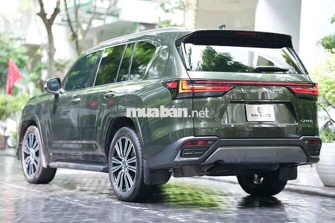 Lexus LX600 Urban sản xuất 2025 - 4750 km
