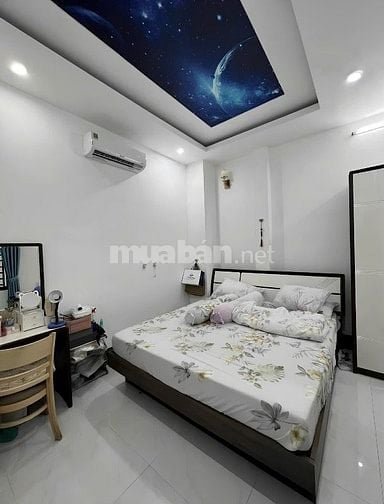Chú tư chuyển nơi sinh sống bán gấp nhà Bình Chánh 