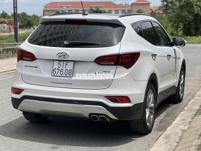Hyundai Santa Fe 2016 2.4 AT 4 WD - 95000 km