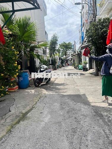 NHÀ PHỐ BÙI QUANG LÀ 2 TẦNG OTO ĐẬU CỬA GẦN TRƯỜNG TÂN SƠN
