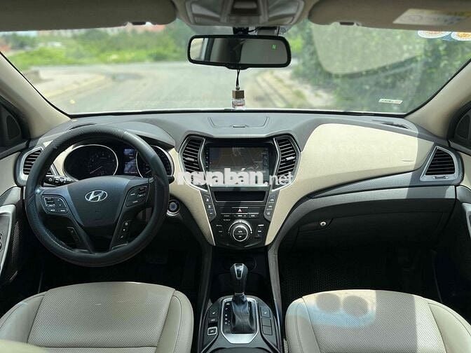 Hyundai Santa Fe 2016 2.4 AT 4 WD - 95000 km
