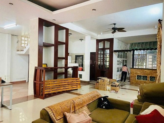Bán nhà biệt thự rẻ đẹp hxh (13x19) Dương Quảng Hàm P6 Gò Vấp 