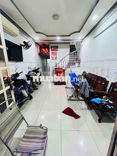 Nhà sát quận 1 - trung tâm - 50m2 - 4 phòng - sổ chuẩn - chỉ hơn 4ty