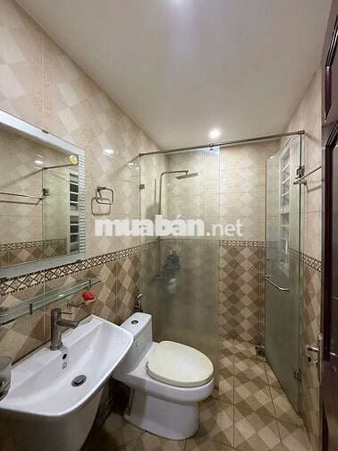 CĂN GÓC 3 LẦU, SÂN ĐẬU OTO, GẦN PHẠM VĂN ĐỒNG, CHUNG CƯ LINH TÂY