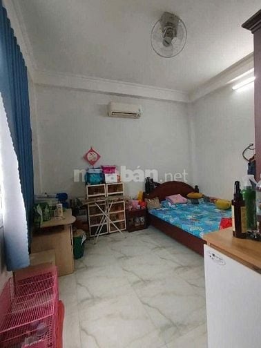 Bán Nhà Mặt Tiền Đường KD Ở Chợ Bình Chánh Giá 700Tr ( Bao Sang Tên)