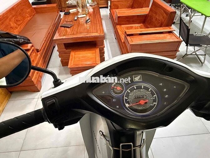 Honda Wave A sx8/2018 ngay chủ ký giấy