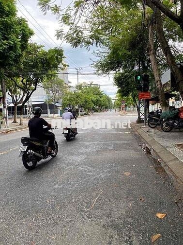Bán đất mt đường 10m5 Lương Định Của