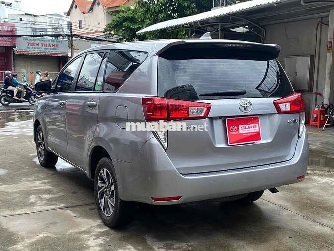 Toyota Innova 2024 E 2.0 MT - 24000 km