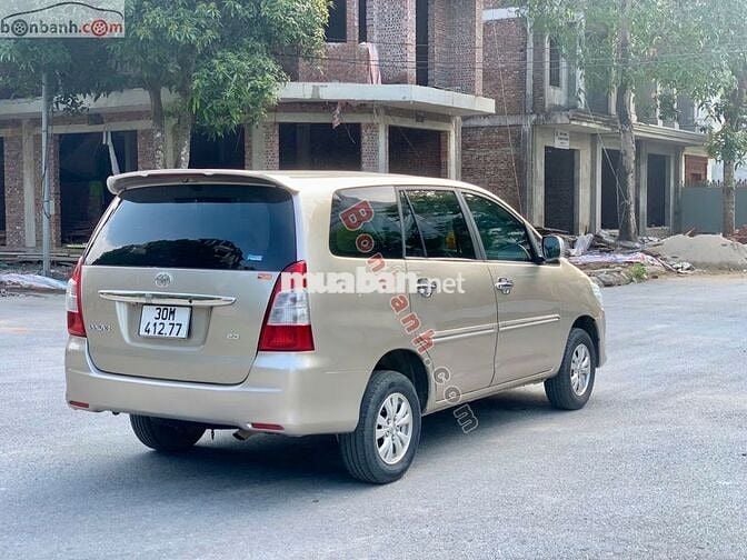 Toyota Innova 2.0J 2014