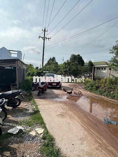 ĐẤT KIỆT OTO 69 LÊ NGÔ CÁT,  102m2 1,550 ty sát trường TH THUỶ XUÂN