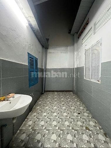 Cho thuê nhà Nguyên Căn – Hẻm 8m – 343 Tô Hiến Thành, Q.10