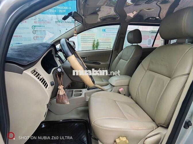 TOYOTA INNOVA 2.0G,Số tự động,2013,82000km,RẤT ĐẸP