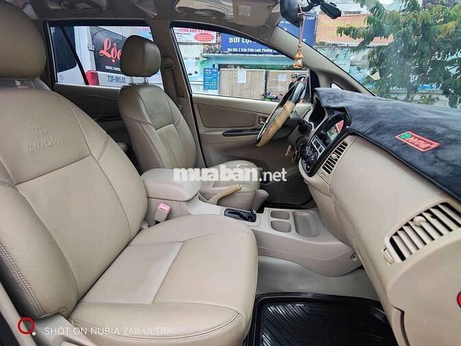 TOYOTA INNOVA 2.0G,Số tự động,2013,82000km,RẤT ĐẸP