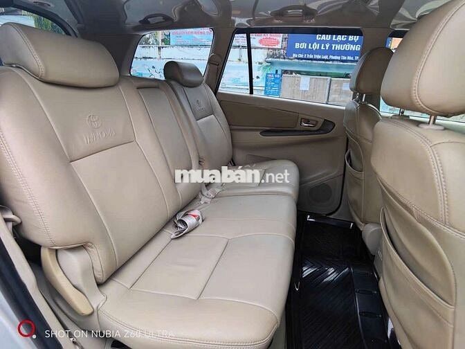 TOYOTA INNOVA 2.0G,Số tự động,2013,82000km,RẤT ĐẸP