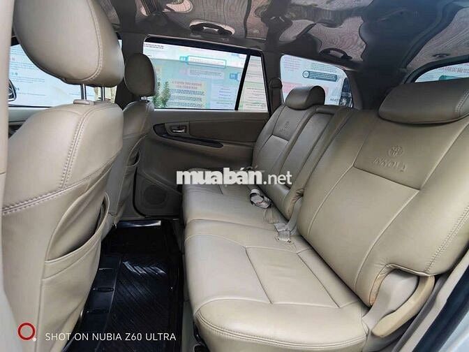 TOYOTA INNOVA 2.0G,Số tự động,2013,82000km,RẤT ĐẸP