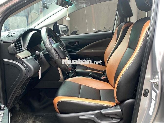 Toyota Innova 2024 E 2.0 MT - 24000 km