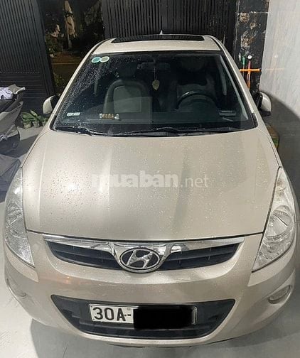 Hyundai i20 2009 1.4 AT - 123000 km