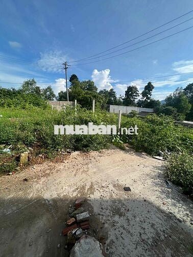 ĐẤT KIỆT OTO 69 LÊ NGÔ CÁT,  102m2 1,550 ty sát trường TH THUỶ XUÂN
