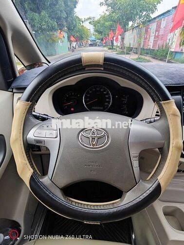 TOYOTA INNOVA 2.0G,Số tự động,2013,82000km,RẤT ĐẸP