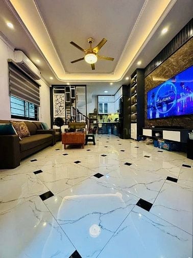 Bán nhà 38 m2 x5 tầng, đường Tam Trinh, phường Lĩnh Nam, Hoàng Mai, HN