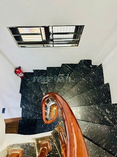 Bán nhà 38 m2 x5 tầng, đường Tam Trinh, phường Lĩnh Nam, Hoàng Mai, HN